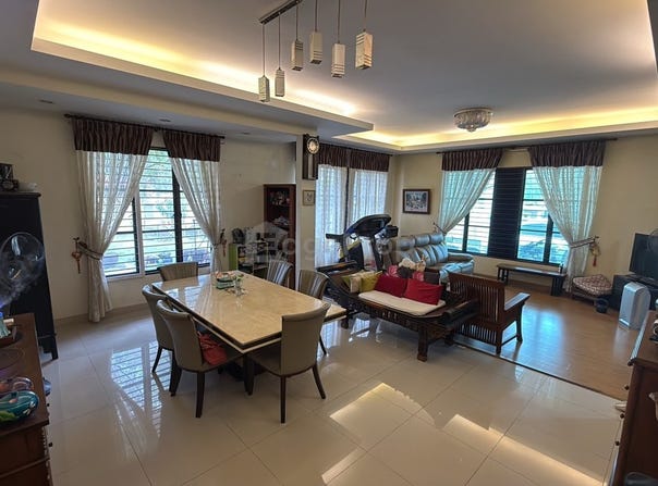 Jalan Tun Teja, Shah Alam, Selangor 40470