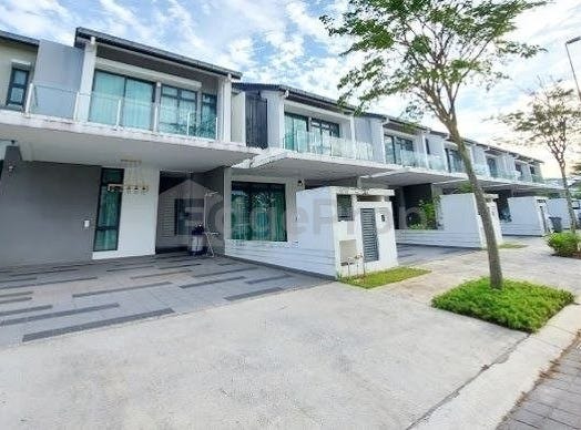 Jalan Laman Estuari, Iskandar Puteri, Johor 79100