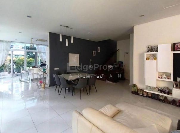 Jalan Melawati 7, Puncak Melawati, Taman Melawati, Selangor 53100