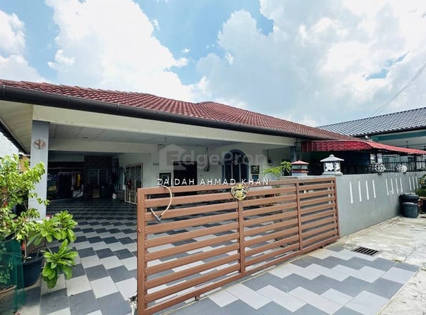 Jalan Merbau, Subang, Selangor 40150
