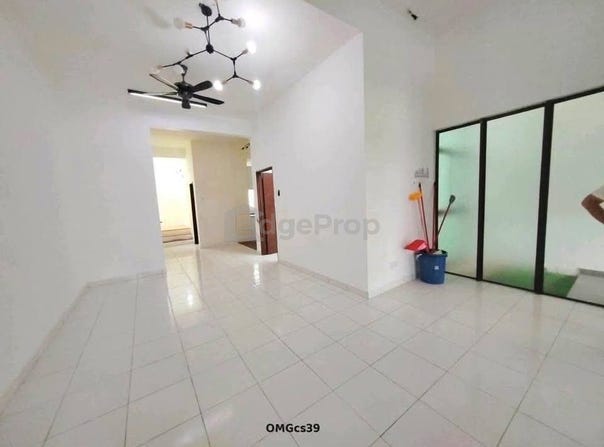 Jalan Rodat, Bandar Bukit Raja, Selangor 40150