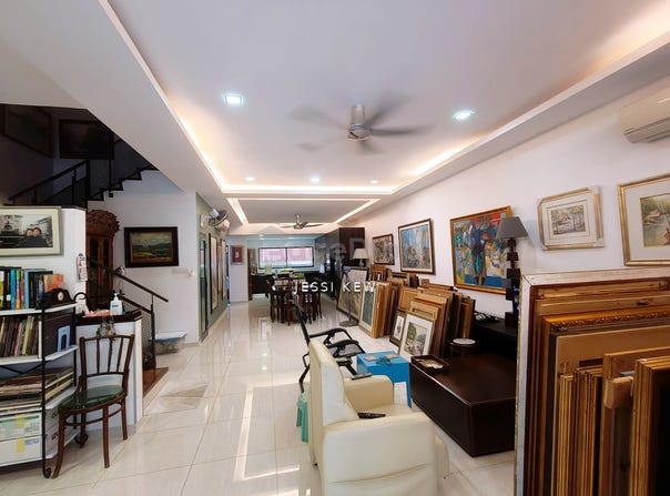 Jalan 18/155b, Taman Esplanade, Bukit Jalil, Kuala Lumpur 46050