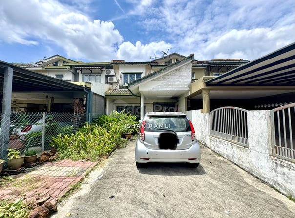 J, Shah Alam, Selangor 40460