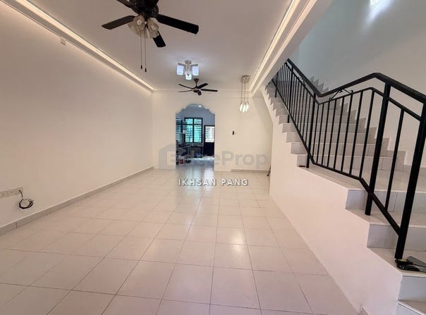 Persiaran Scientex Senai, Senai, Johor 81400