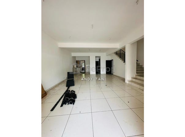 Jalan Hijauan, Iskandar Puteri, Johor 79100