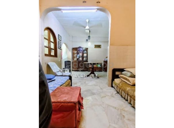 Off Jalan Taman Putra, Ampang, Selangor 68000