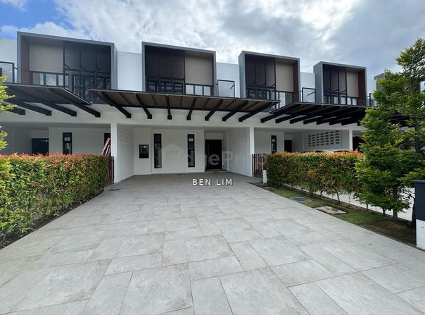 Jalan Persiaran Senibong, Permas Jaya, Masai, Johor 81750