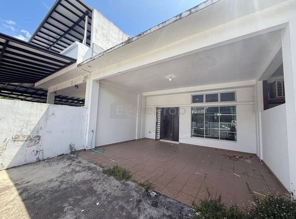 Jalan Sentral, Iskandar Puteri, Johor 79100