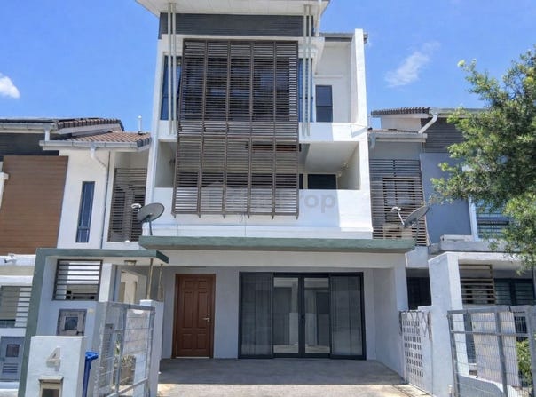 Jalan Elektron U16/57, Denai Alam, Shah Alam, Selangor 40160