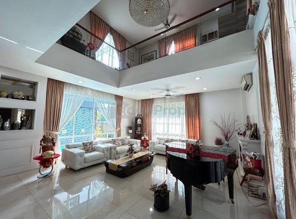Jalan USJ 1/3, Taman Subang Mewah, USJ, Selangor 47500