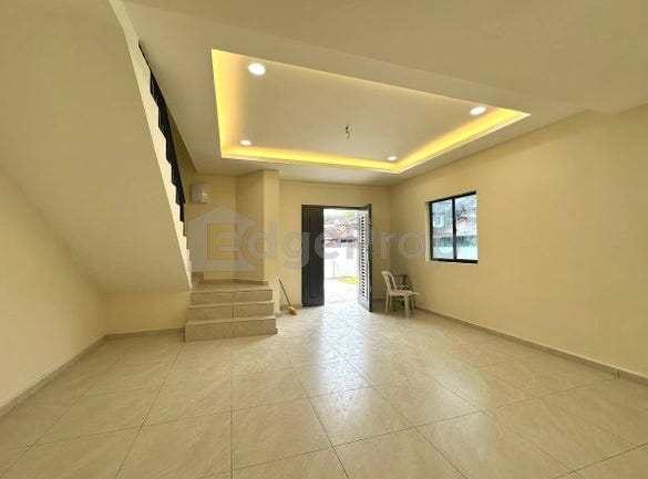 Jalan Jambu 10, Senai, Johor 81400