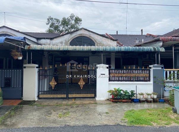 Jalan Manis, Parit Raja, Johor 86400