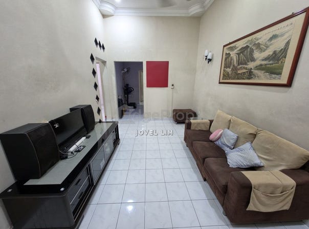 Jalan Molek 3, Johor Bahru, Johor 81100