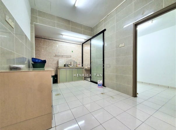 Jalan TPP 6, Puchong, Selangor 47100