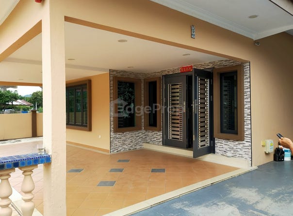 Off Jalan Taman Putra, Ampang, Selangor 68000