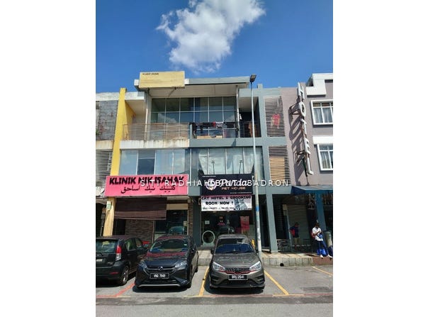 Shah Alam, Selangor 40300