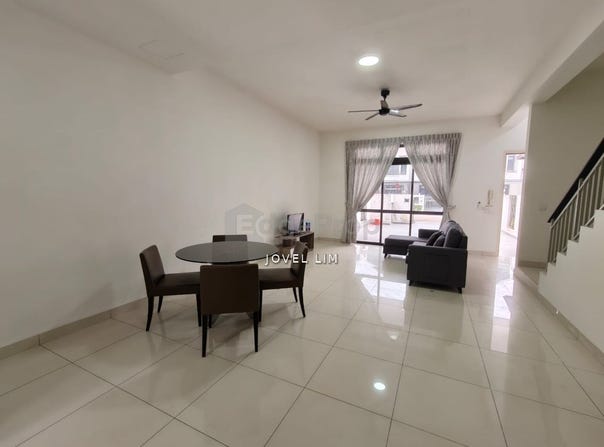 off Jalan Daya, Johor Bahru, Johor 81100