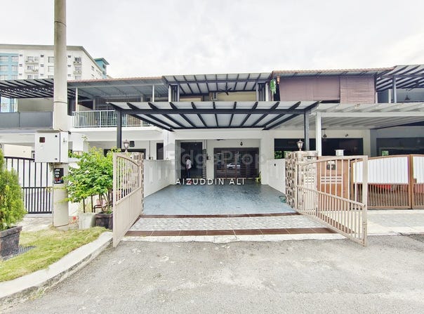 Jalan SI, Dengkil, Selangor 43800