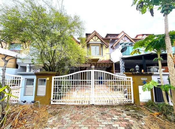 Jalan Spektrum Taman Bukit Subang, Shah Alam, Selangor 40000