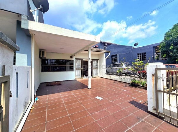 Jalan Usaha Ehsan, Taman Ehsan, Kepong, Selangor 52100