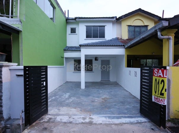 Rawang, Selangor 48020