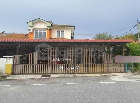 Jalan Bunga Raya, Sepang, Selangor 43900