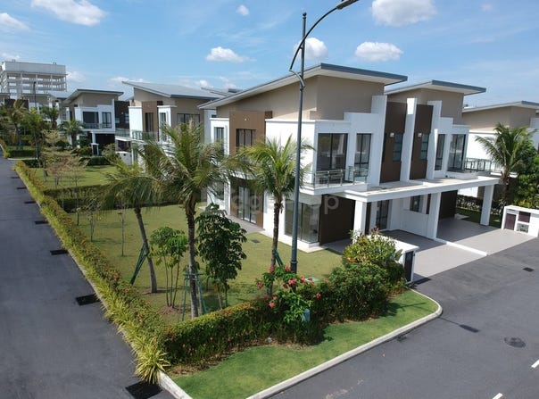 Lebuh Diamond, Semenyih, Selangor 43500