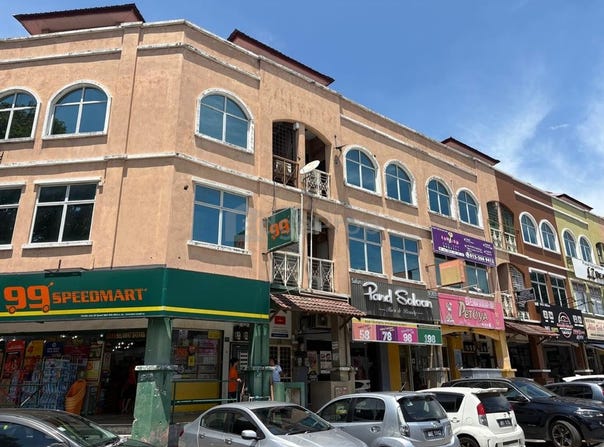 Jalan Puteri 5/1, Puchong, Selangor 47100