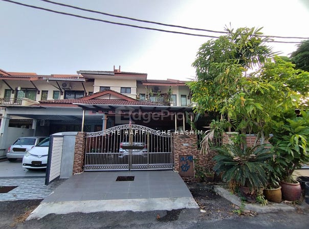 Jalan Kristal, Dengkil, Selangor 43800