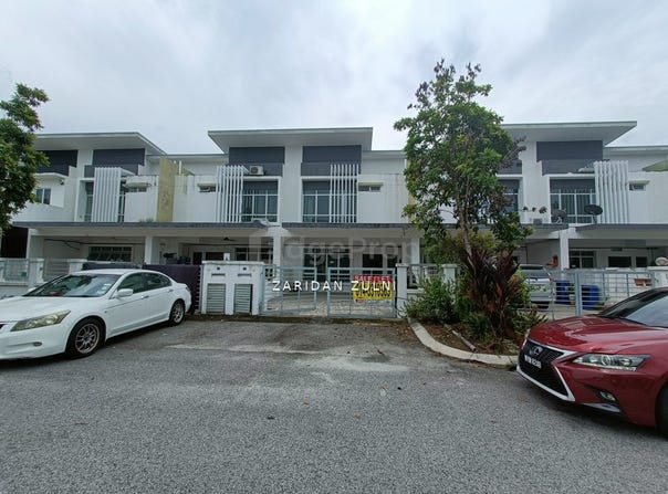 Bandar Puncak Alam, Selangor 42300