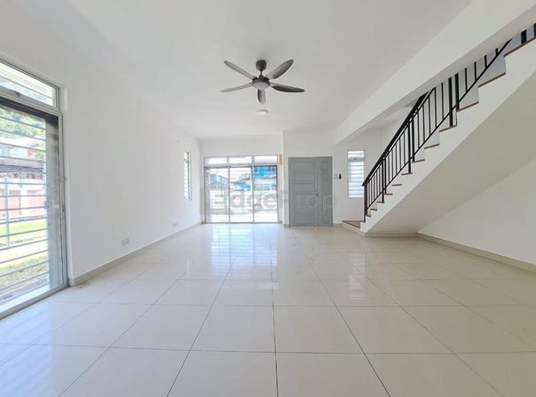 Jalan Sierra Ukay , 68000 Ampang, Selangor, Ampang, Selangor 68000