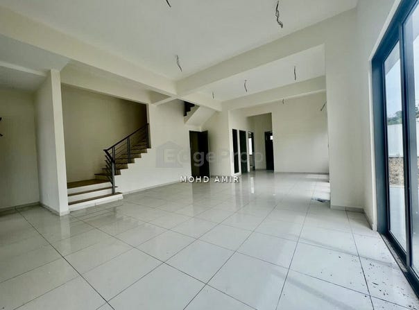Jalan Semanja, Kajang, Selangor 43000