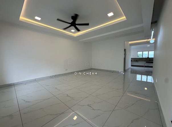Persiaran Mahkota Cheras, Cheras, Selangor 43200
