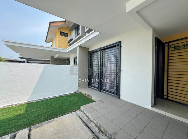 Persiaran Mahkota, Banting, Selangor 42700