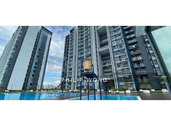 J, Seri Kembangan, Selangor 43300
