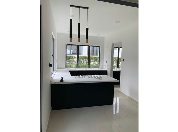 Lebuh Diamond, Semenyih, Selangor 43500