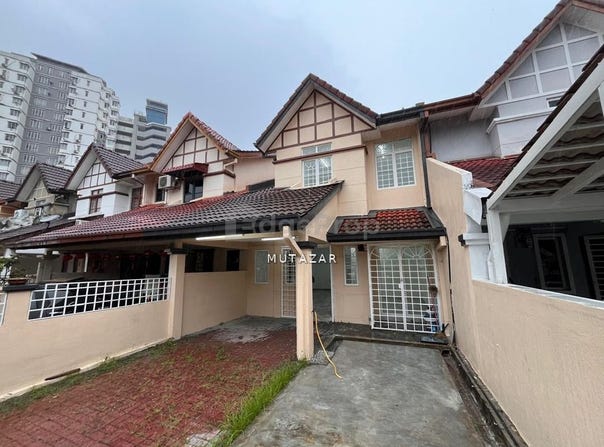 Jalan USJ 8, USJ, Selangor 47610