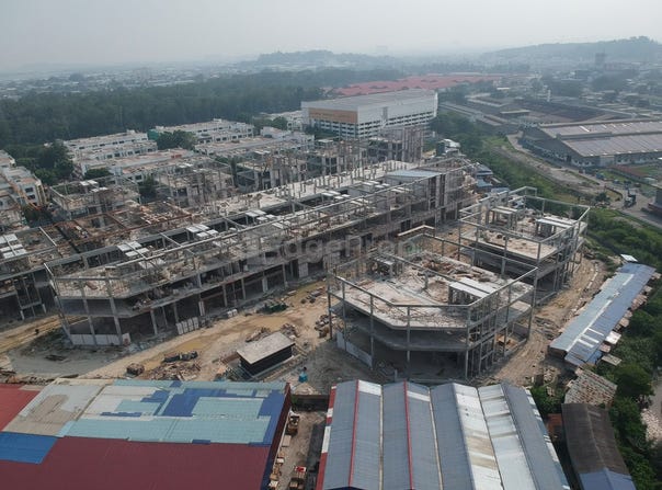 J, Shah Alam, Selangor 40160
