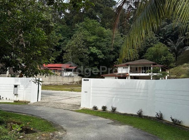 Jalan Sungai Penchala, Kampung Sungai Penchala, Kuala Lumpur 60000