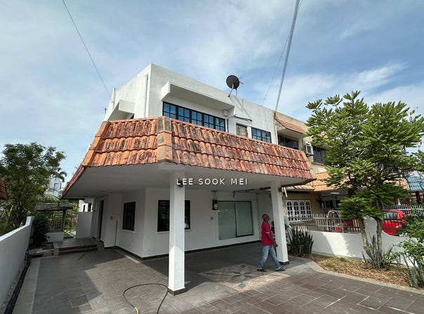 Jalan Padang Tembak , Kinta, Perak 31400