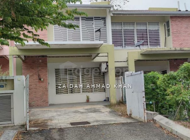Jalan Parklands, Semenyih, Selangor 43700
