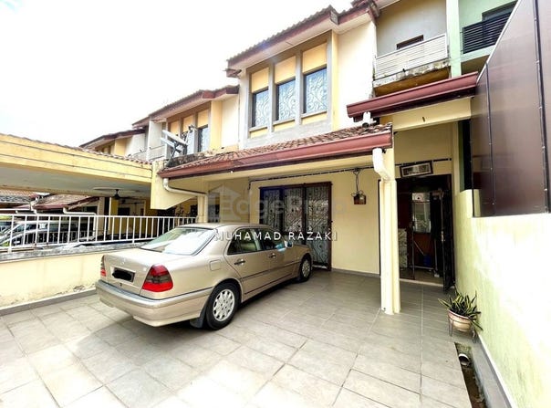 Jalan DC 1, Sungai Buloh, Selangor 47000