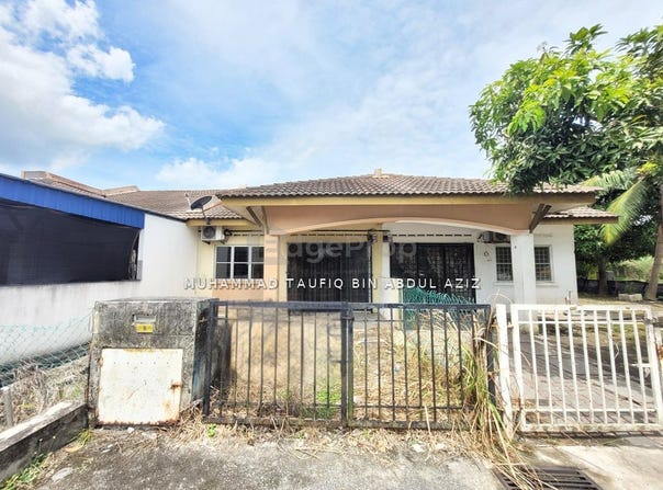 Persiaran Mahkota, Banting, Selangor 42700