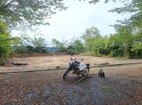 off Persiaran Apec, Dengkil, Selangor 43800