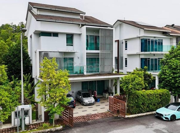 Jalan Residence, Kajang, Selangor 43000