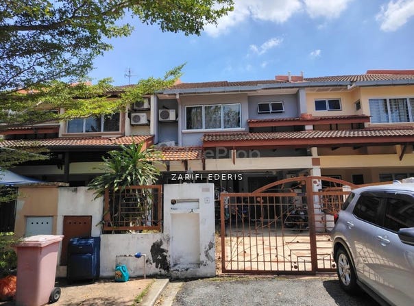 Persiaran Mahogany, Kota Damansara, Selangor 47810