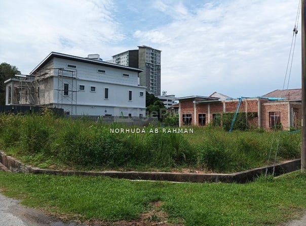 Jalan Seroja, Sepang, Selangor 43900