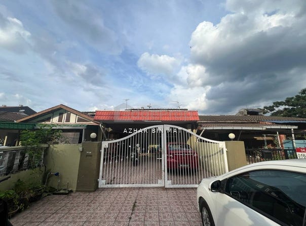 Jalan Mutiara; Jalan Nilam; Jalan Zamrud, Ampang, Selangor 68000