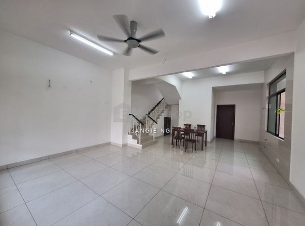 Lebuh Diamond, Semenyih, Selangor 43500