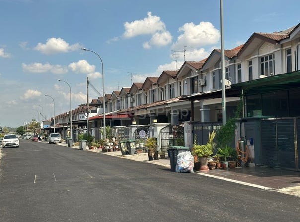 Johor Bahru, Johor 81300